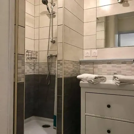 L'escale アパート